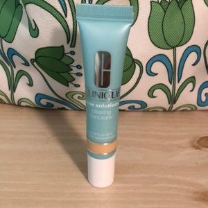 Clinique Clearing Concealer